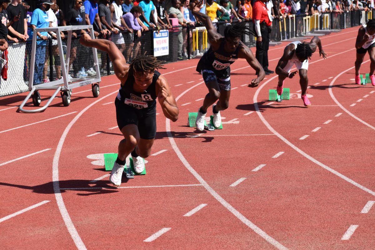 Sophomore Josh Johnson participated in the 100 meter dash and the 200 meter dash. Johnson made it to finals for the 200 placing 7th place. 